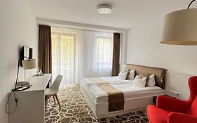 Bassiana Hotel Es Etterem